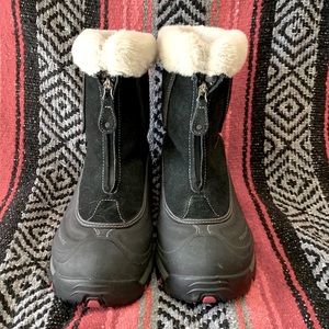 Columbia Techlite Omni Heat Snow Boots Zip Keep warm & dry 😊 (gently used)
